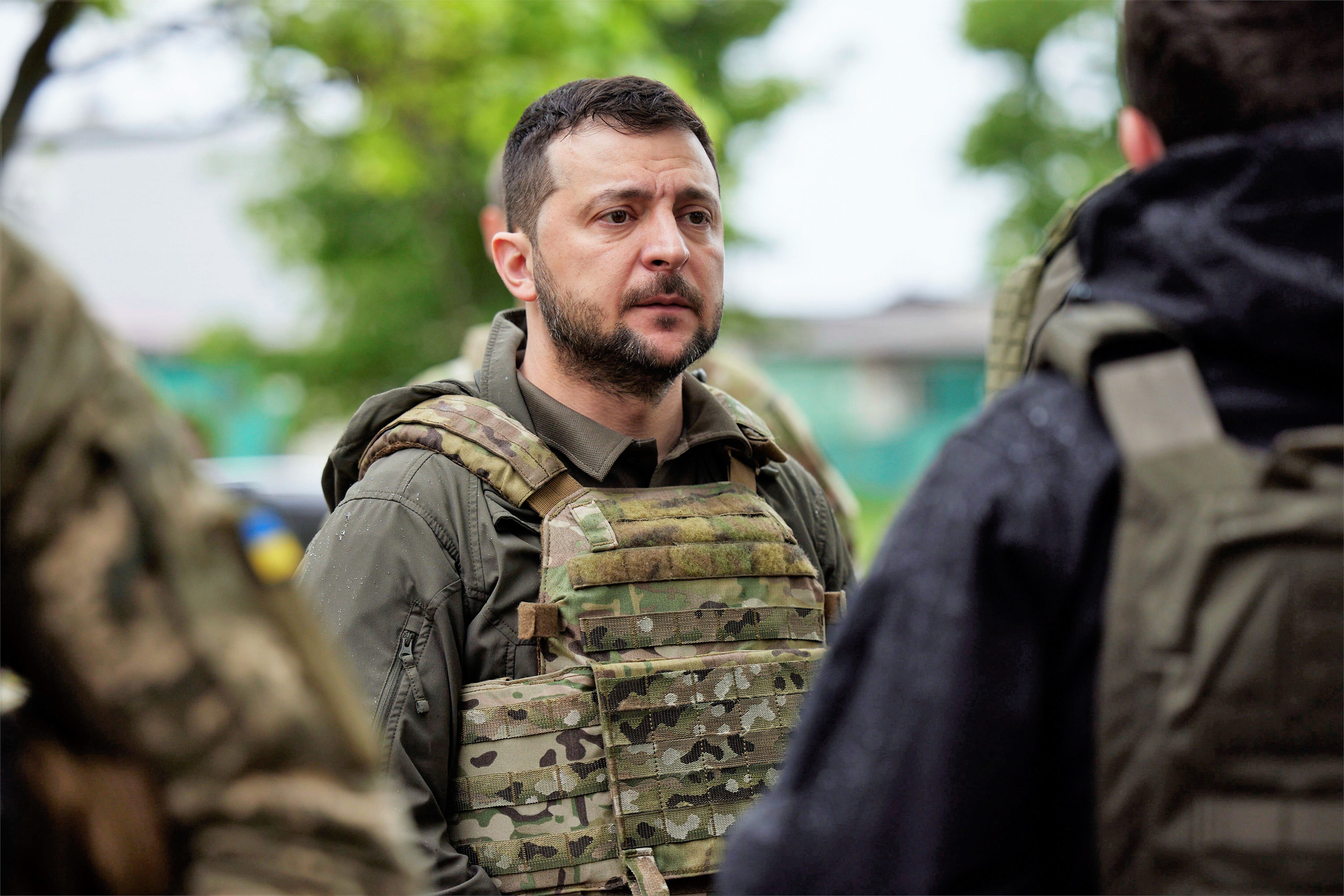 40.000 Mann für 8 neue Sturmbrigaden! Ukraine schließt geheime Vorbereitung für Gegenoffensive ab!