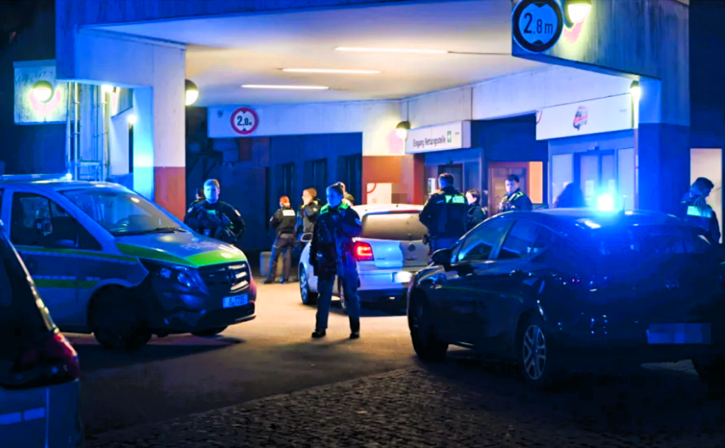 Polizei riegelt Notaufnahme wegen Clan-Krieg ab! Kranke Menschen müssen umgeleitet werden - Wahnsinn in Berlin!