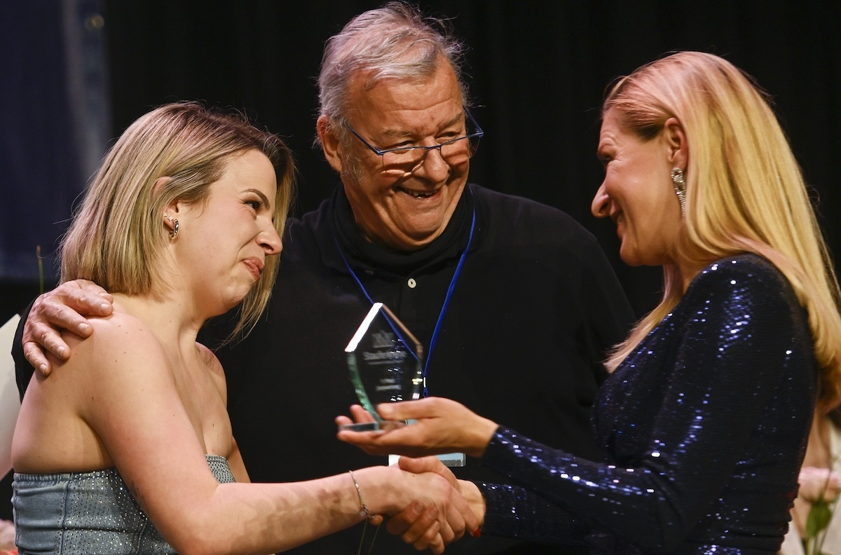 Stefanie Hertel sorgt für Gänsehaut: Überraschende Premiere und emotionale Krönung bei der Stauferkrone 2026