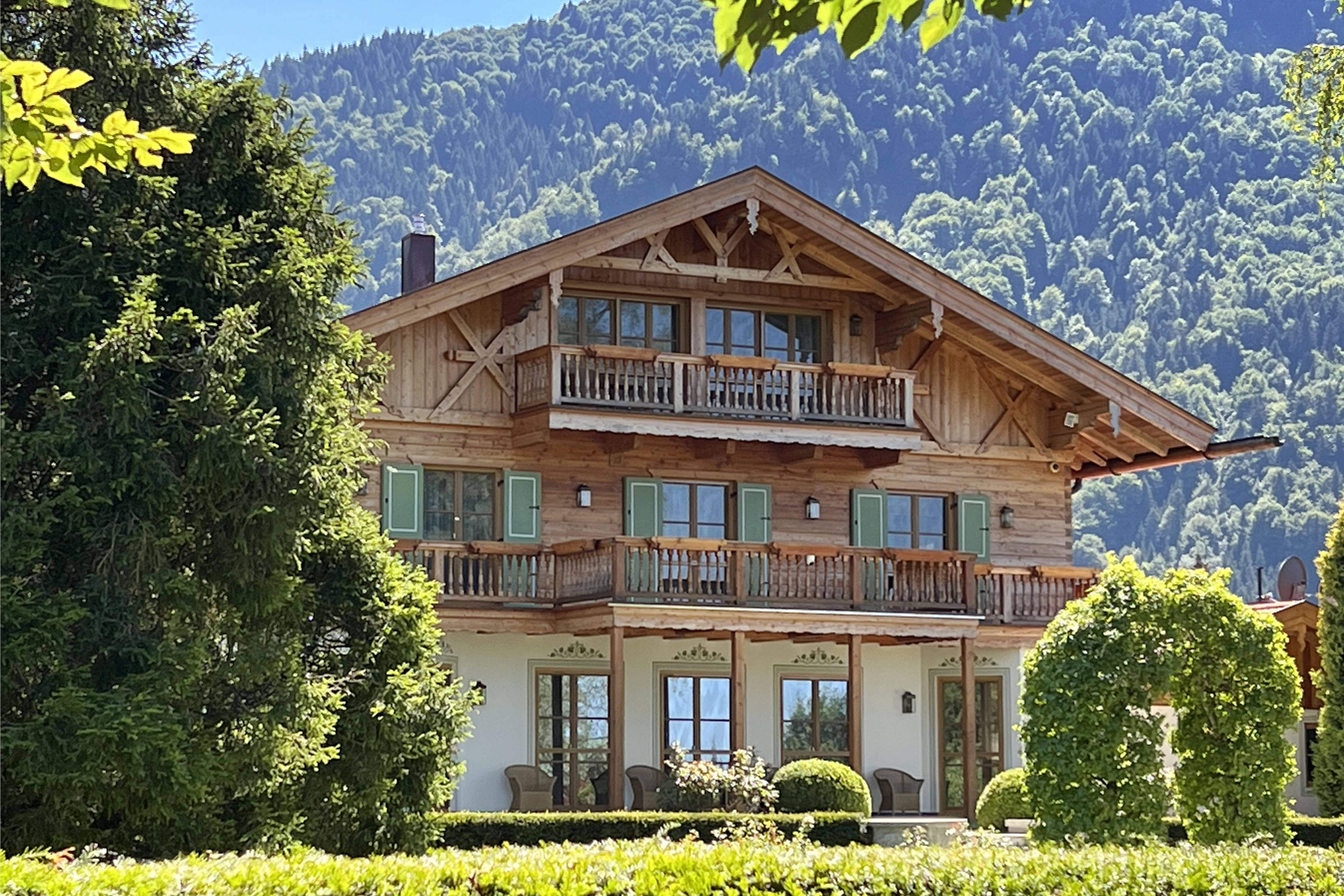 ++Eilmeldung++ Bank in Frankfurt durchsucht! Wurde hier Oligarchen-Geld verschoben?