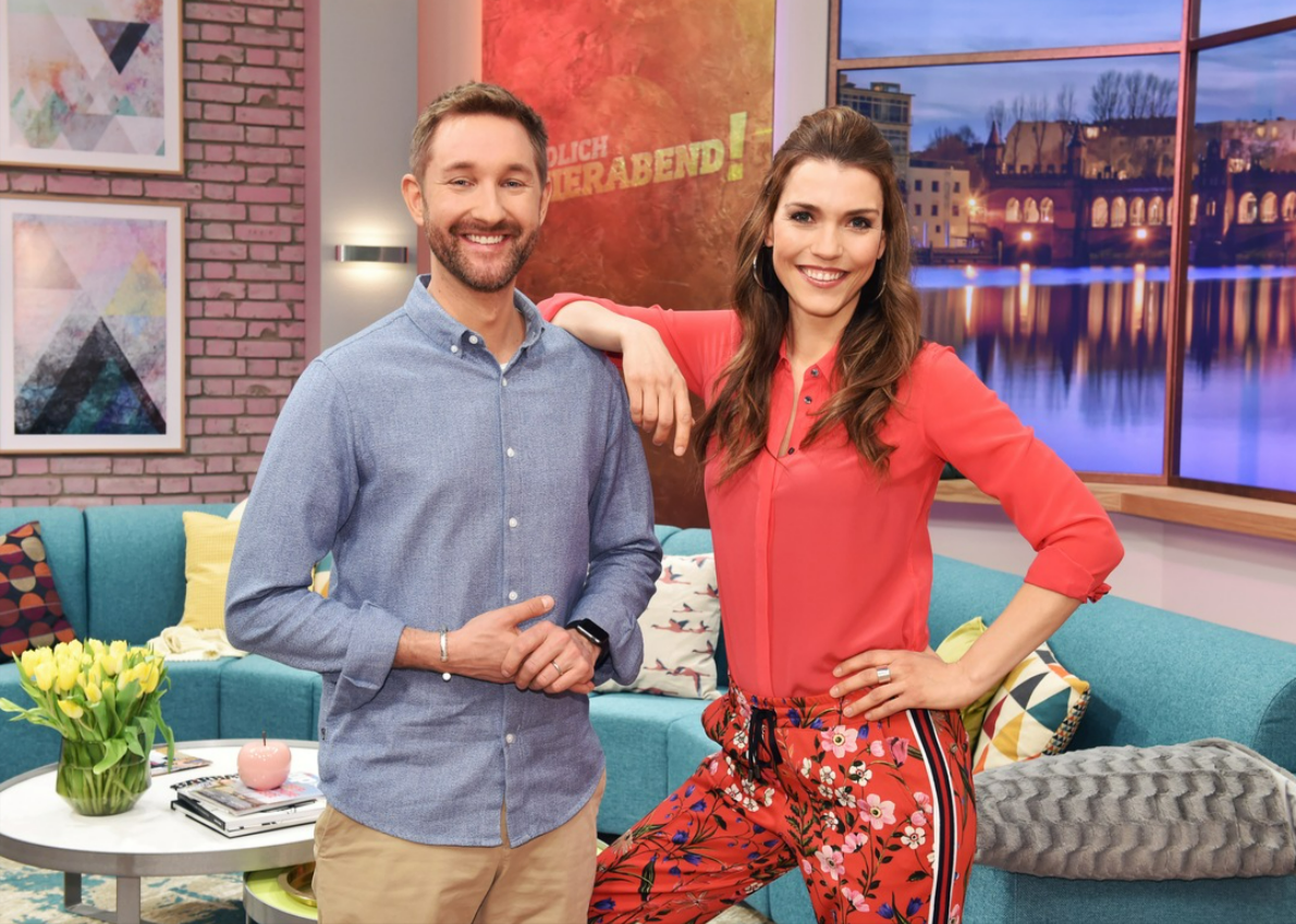 Schauspielerin Nina Bott: Verlobungs-Zoff mit RTL-Moderatorin - Sie verrät Ihre Verlobung!