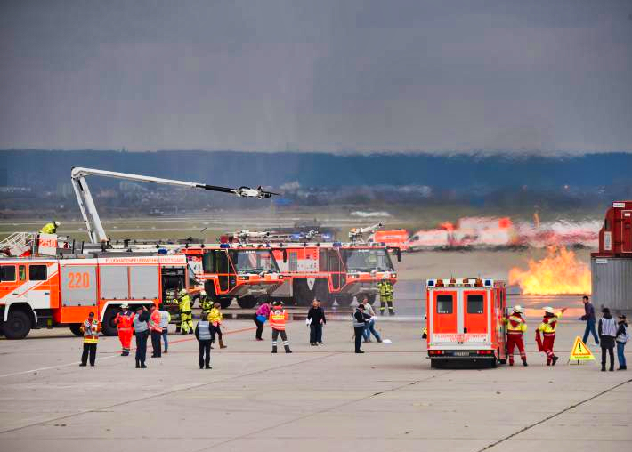 Notlandung auf Mallorca - Passagier stirbt im Flugzeug! Eine Person stirbt nach medizinischem Notfall